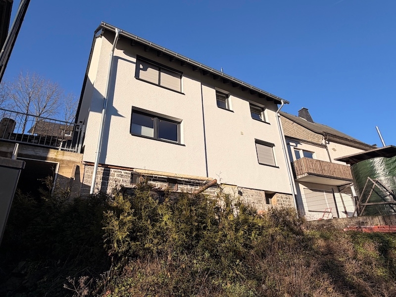 Gartensansicht_Einfamilienhaus_Schwalefeld