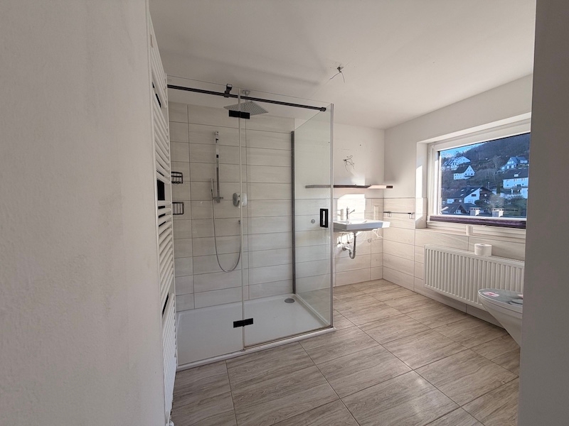 OG_Bad_Einfamilienhaus_Schwalefeld