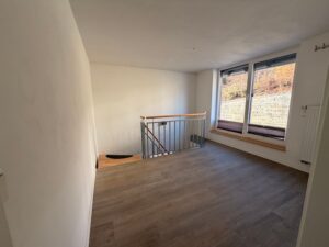 Treppenhaus_vom EG_Leseecke_Eonfamilienhaus_Schwalefeld
