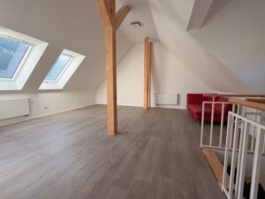 Wohnzimmer_Dachgeschoss_Einfamilienhaus_Schwalefeld